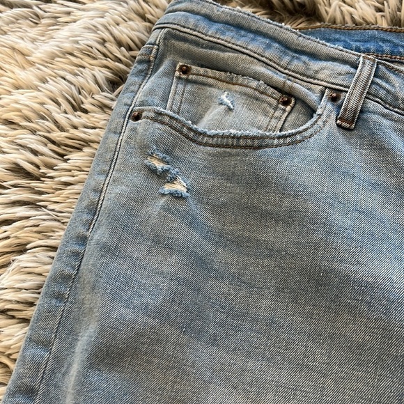 Abercrombie Fitch The Mom High Rise Jeans NWT 36 22s - Picture 8 of 9